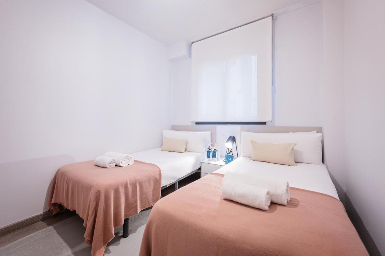 Sweett - Carrer Fira Apartment Барселона Екстериор снимка