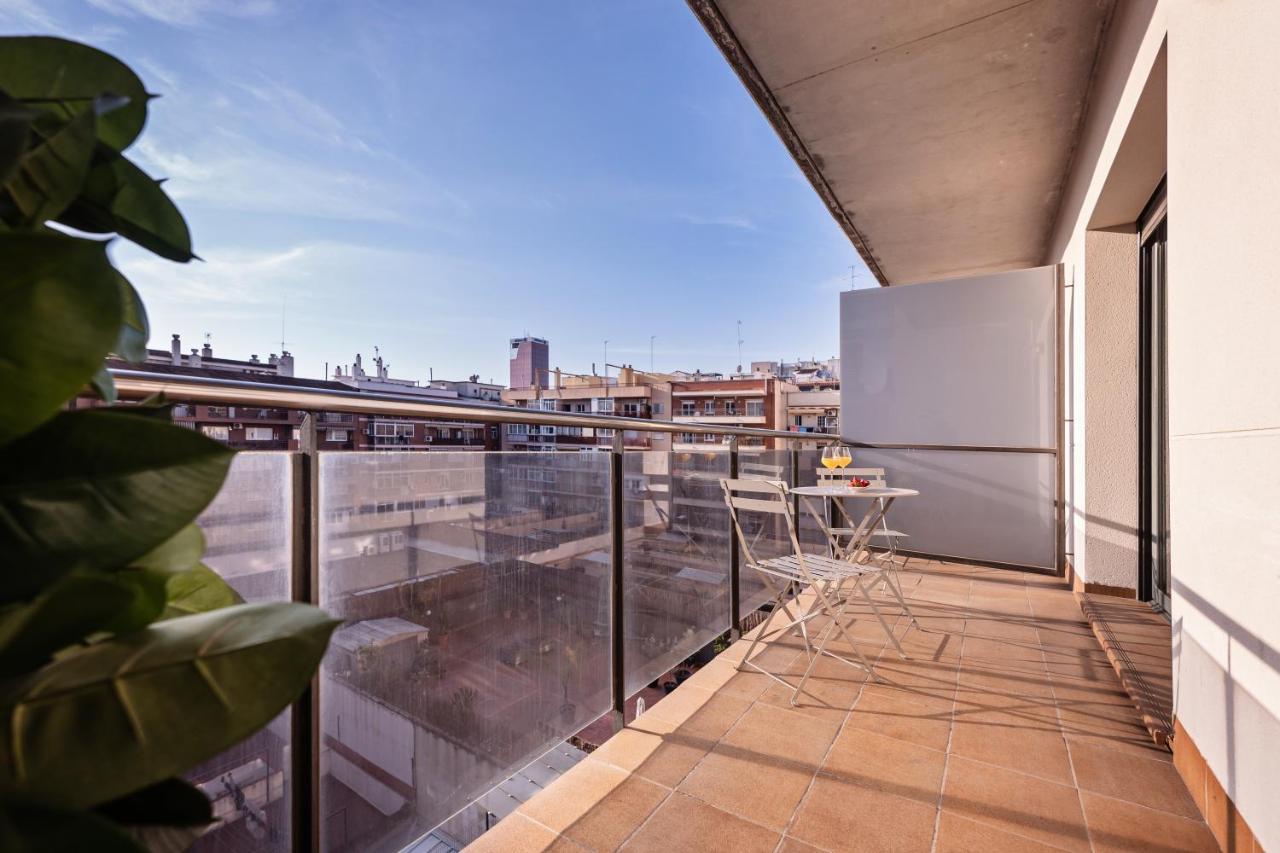 Sweett - Carrer Fira Apartment Барселона Екстериор снимка