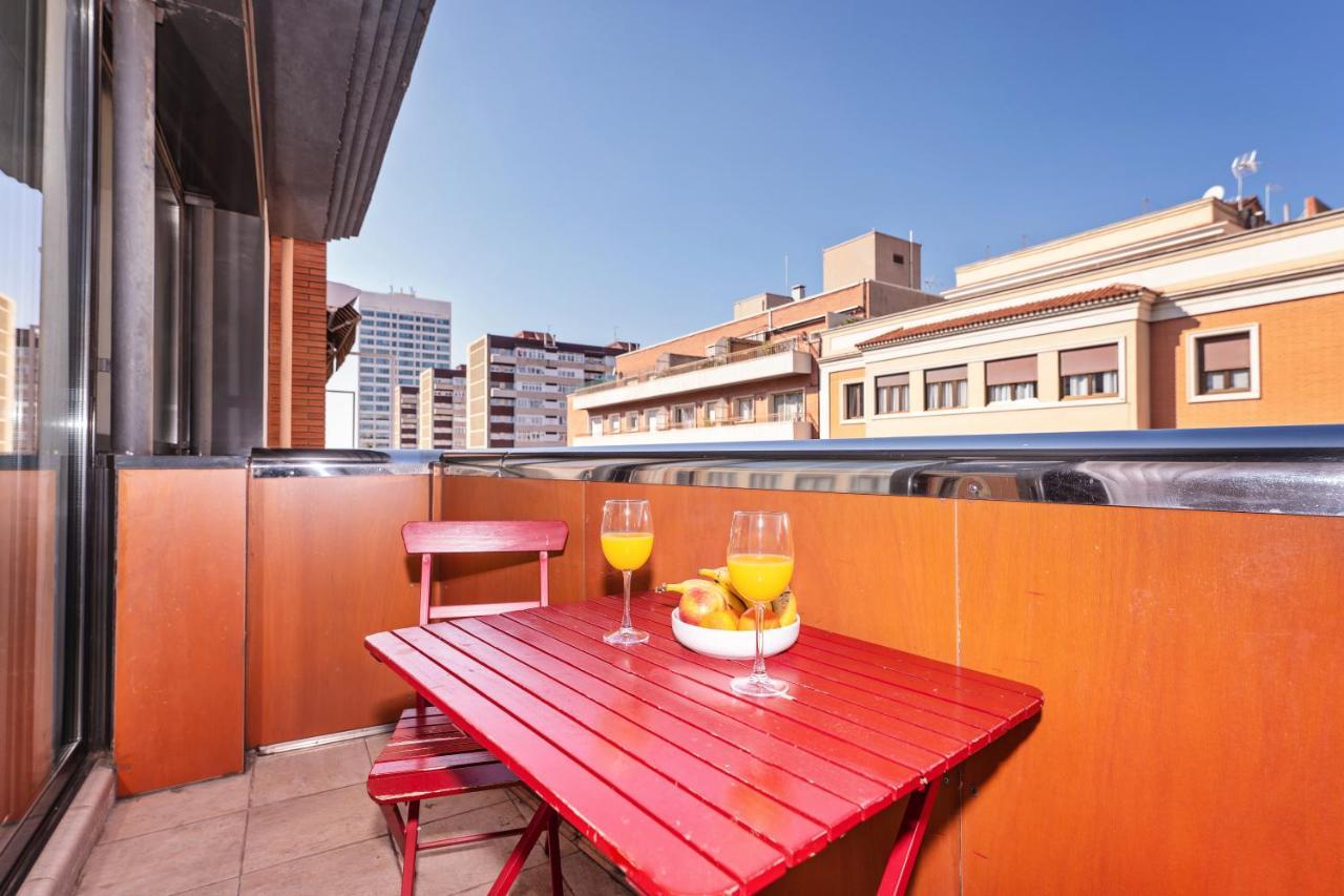 Sweett - Carrer Fira Apartment Барселона Екстериор снимка